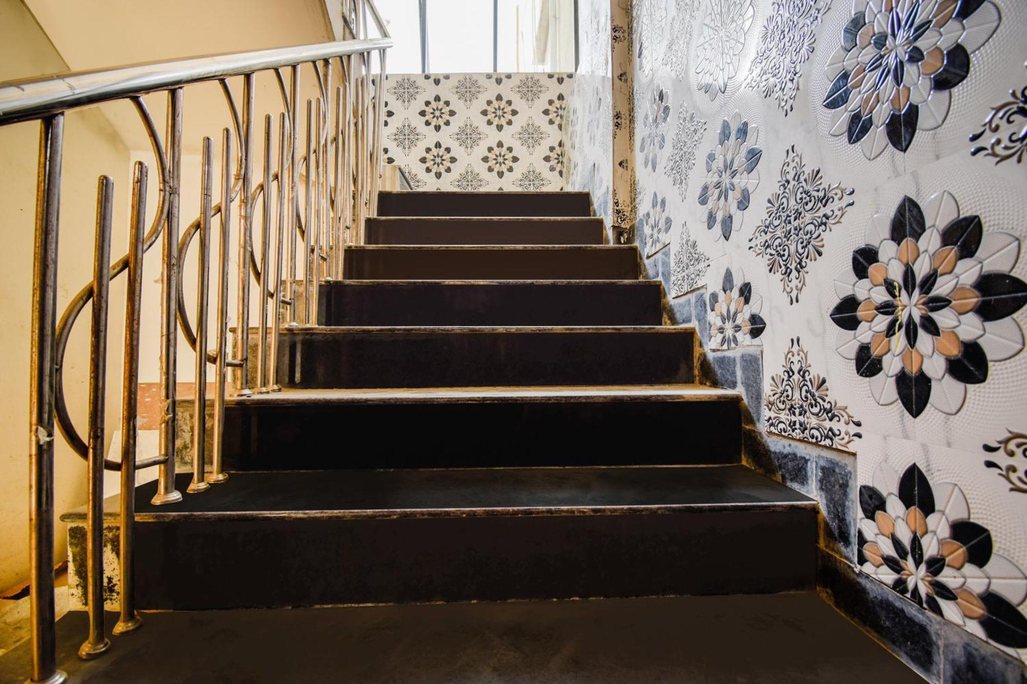 Oyo Flagship Mariyam Service Apartments Наґпур Екстер'єр фото
