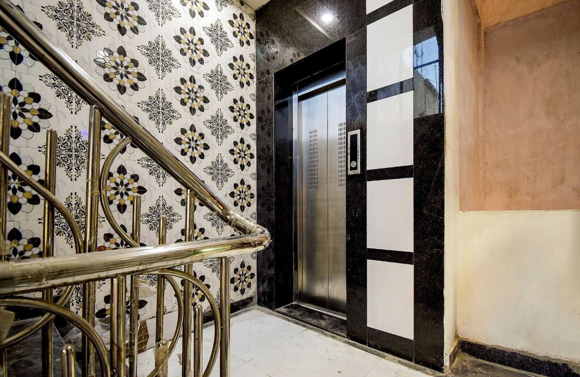 Oyo Flagship Mariyam Service Apartments Наґпур Екстер'єр фото